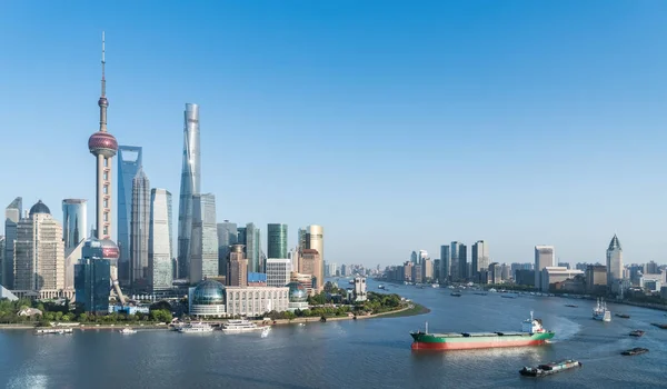 Güzel Cityscape Huangpu Nehri Her Iki Tarafında Şanghay — Stok fotoğraf