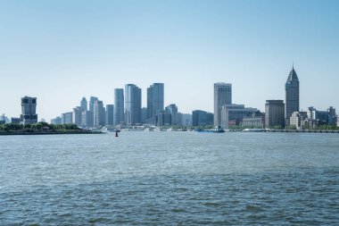 Huangpu Nehri manzara bund üzerinde modern mimarinin Şanghay