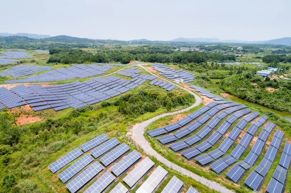 Solkraftverk Sluttning Flygfoto Grön Energi — Stockfoto