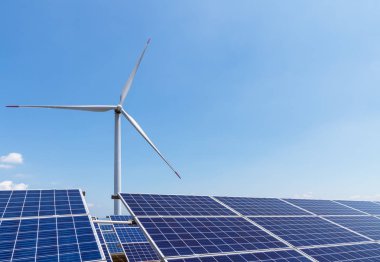 Rüzgar türbini ve güneş panelleri için temiz enerji