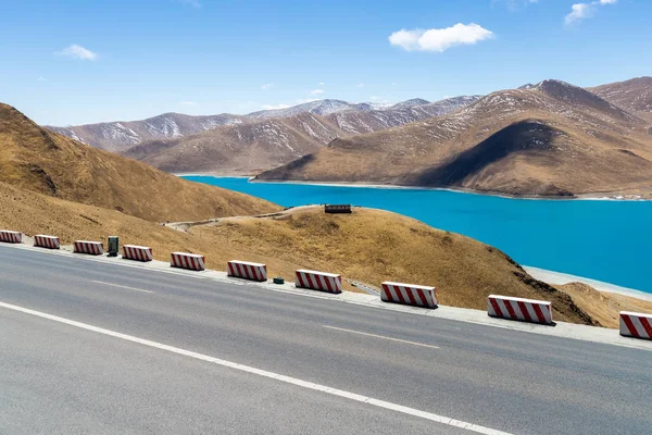 Road Holy Lake Landscape Tibet — Stock Photo, Image