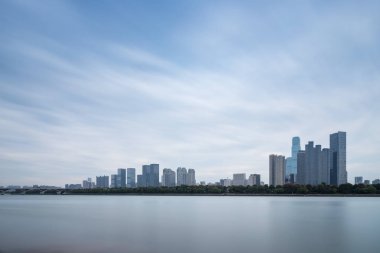Changsha manzarası ve güzel xiangjiang Nehri, uzun süreli pozlama
