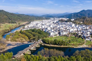 Gökkuşağı Köprüsü qinghua town, wuyuan İlçesi, jiangxi Eyaleti, Çin havadan görünümü