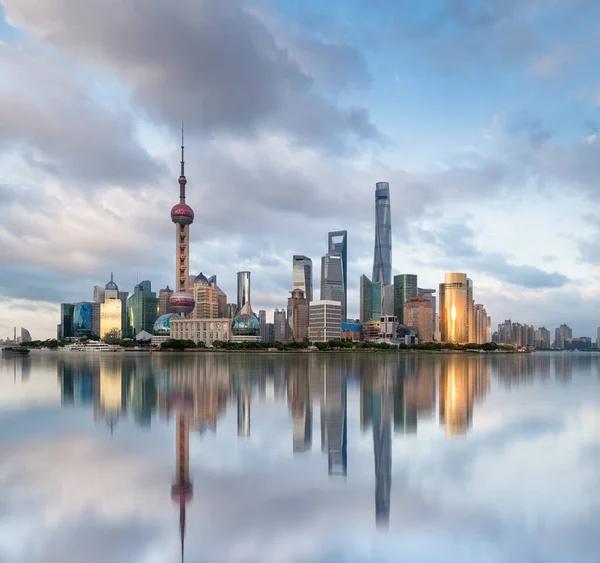 Shanghai Skyline Senja Dan Refleksi Yang Indah Cina — Stok Foto