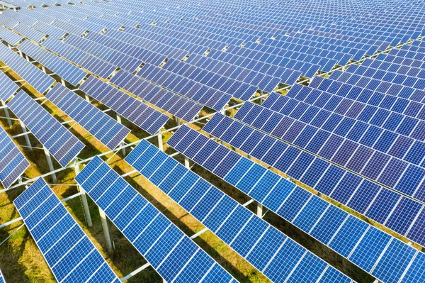 Vista Aérea Los Paneles Solares Central Fotovoltaica Fondo Energía Limpia — Foto de Stock