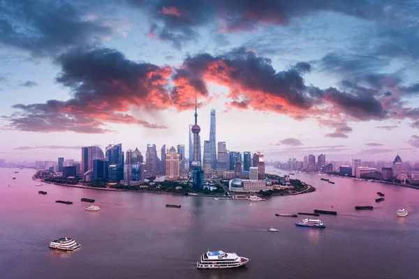 Schöne Skyline Von Shanghai Pudong Finanzzentrum Und Huangpu Fluss — Stockfoto