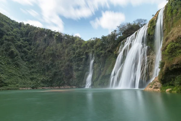 Yunnan dokuz ejderha şelale — Stok fotoğraf