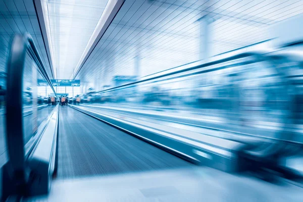 Modern passenger conveyor motion blur — Stock Photo, Image