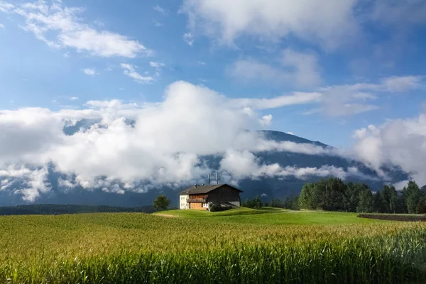Немецкий пейзаж сельской местности — стоковое фото
