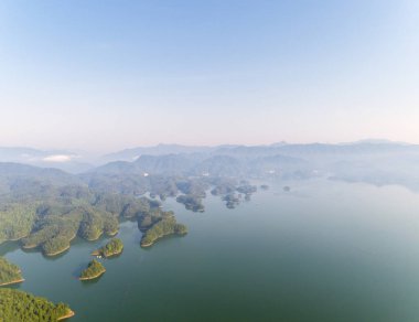 sabah güzel bin ada göl manzara