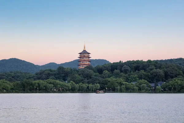 Bela paisagem lago oeste hangzhou — Fotografia de Stock