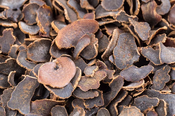 Fatias de tubérculo gastrodia — Fotografia de Stock