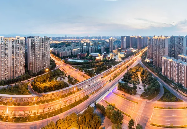 City Interchange i Nightfall på Xian — Stockfoto