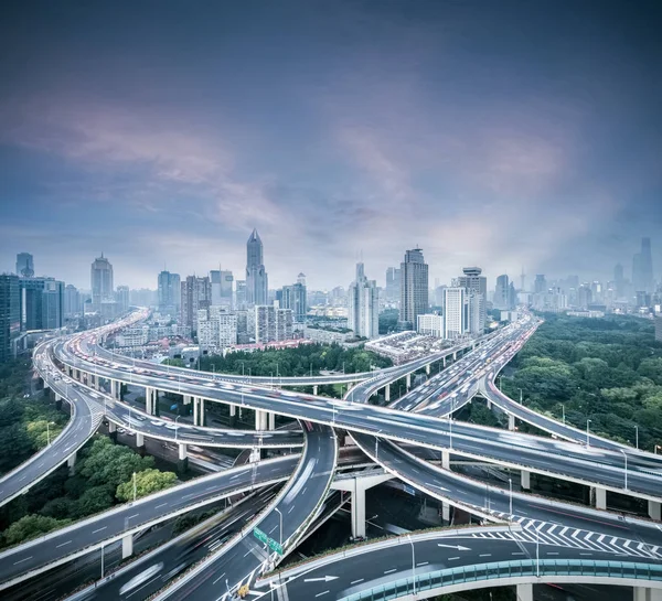 Stadtverkehr in Shanghai — Stockfoto