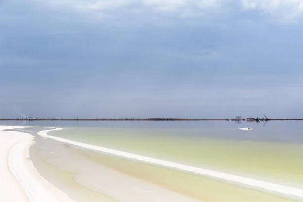 Beautiful salt pan landscape, — Stock Photo, Image