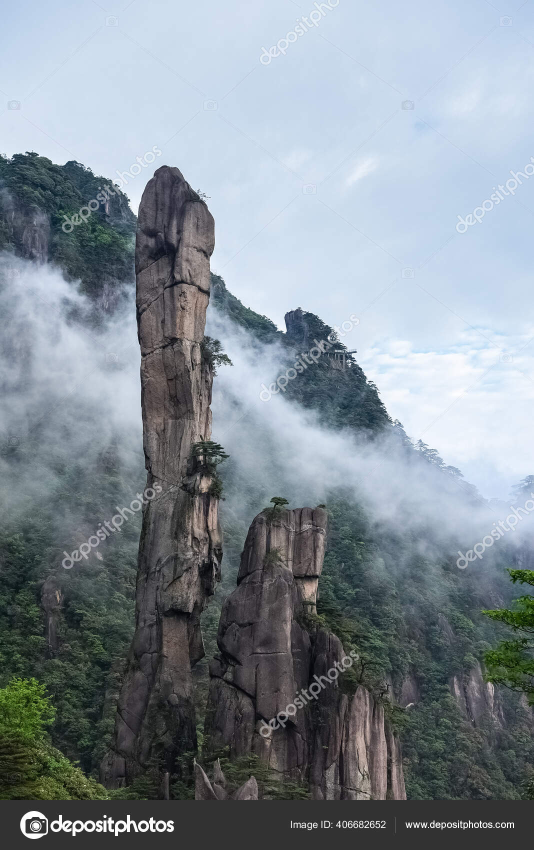 Giant Granite Pillars Sanqing Mountain Jiangxi Province China — Stock Photo  © chungking #406682652