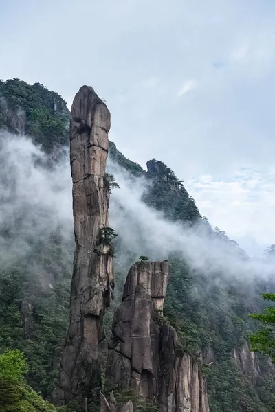 Гигантские Гранитные Столбы Горах Саньцин Провинция Цзянси Китай — стоковое фото