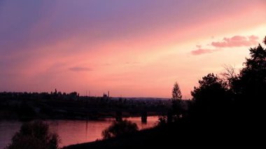 araba bir ülke su vücut yüzey üzerinde köprü