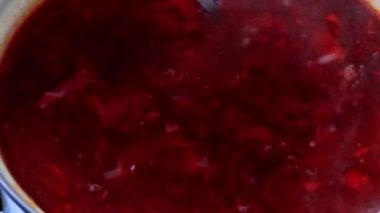 Pancar çorbası Rus dinlerde hazırlanması süreci