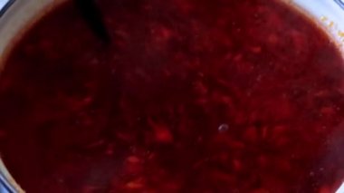 Pancar çorbası Rus dinlerde hazırlanması süreci