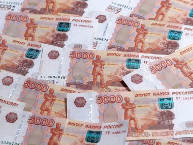 bir yığın Rus kağıt mezhepleri beş bin ruble nominal değeri ile 
