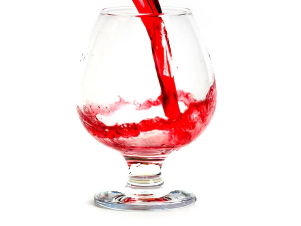 Ljust Rött Vin Hälls Ett Glas För Att Dricka — Stockfoto