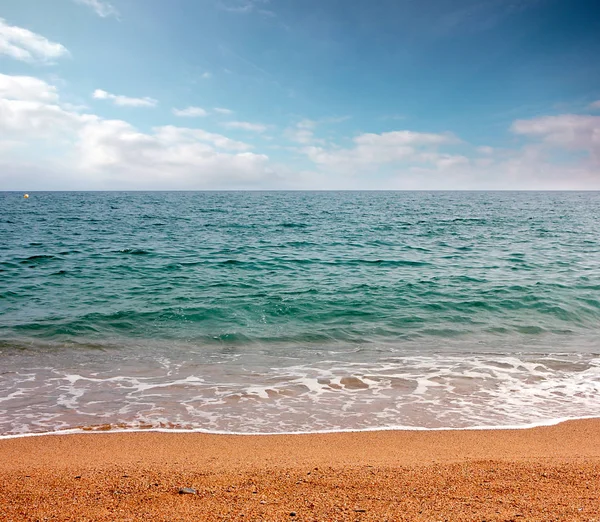 Schöner Sandstrand Der Mittelmeerküste — Stockfoto