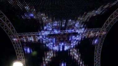 Şehir Parkı kemerli destekler ışık dinamik aydınlatma