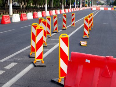 plastik yol modern bir şehir sokakta eskrim
