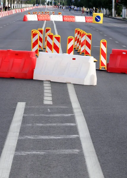 Clôtures Routières Plastique Dans Rue Une Ville Moderne — Photo