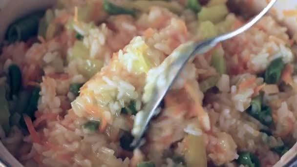 Cooking Process Rice Stewed Fresh Vegetables — Stock Video