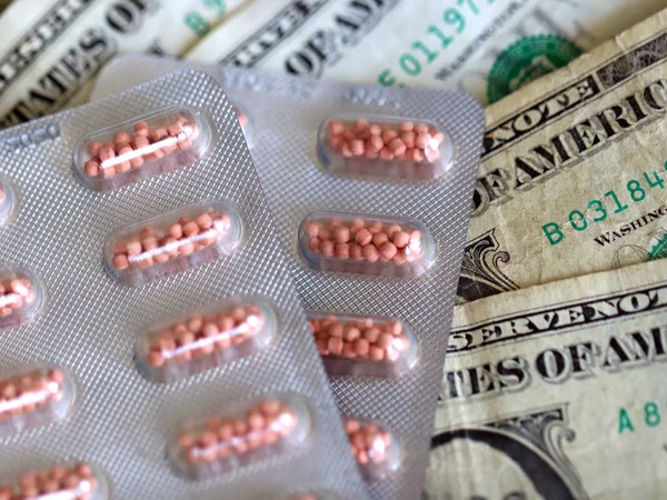 Ilaçlar Kağıt Mezhepleri Amerikan Doları Üzerinde Yalan — Stok fotoğraf