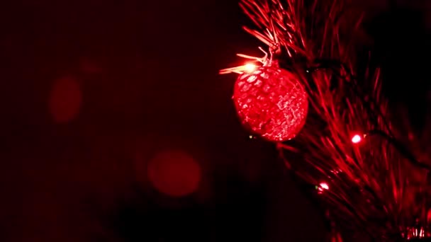 Decoraties Voor Feestdagen Een Kerstboom Als Onderdeel Van Inrichting — Stockvideo