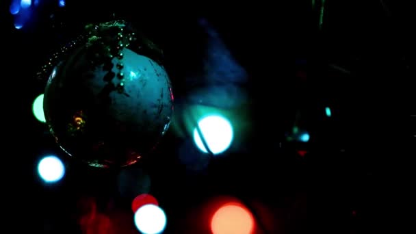 Tatil Dekorasyon Dekorasyon Unsuru Olarak Bir Noel Ağacı Üzerinde — Stok video