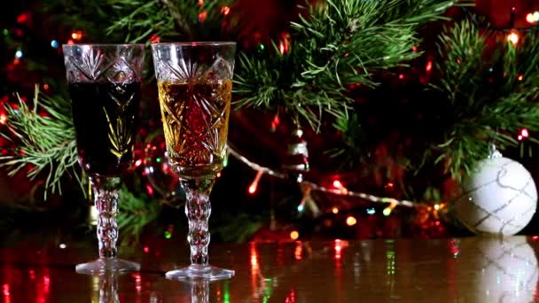 Pino Natale Due Bicchieri Vino Come Simbolo Della Festa — Video Stock