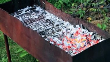 parlak yangın ve mangal kömür