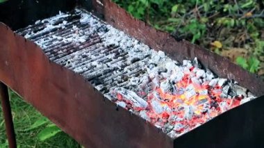 parlak yangın ve mangal kömür