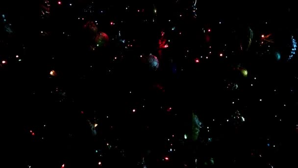 Festliche Illumination Des Weihnachtsbaums Mit Dekorationen Für Den Vorabend — Stockvideo