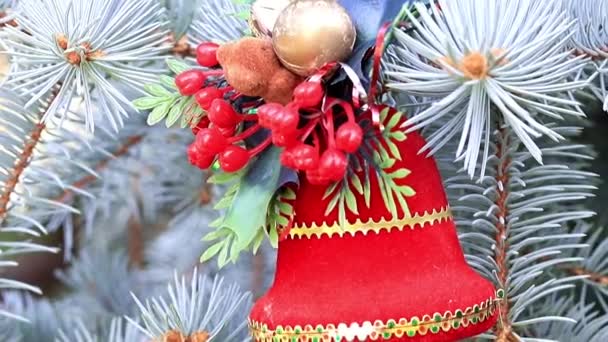 Juguetes Las Ramas Árbol Navidad Como Decoración Navideña — Vídeo de stock