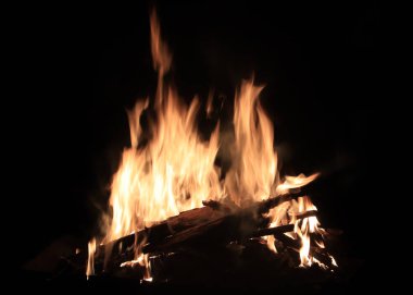 parlak alevler ve yangın kömür odun