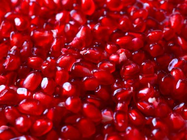 soyulmuş olgun tatlı tropikal nar meyve taneleri