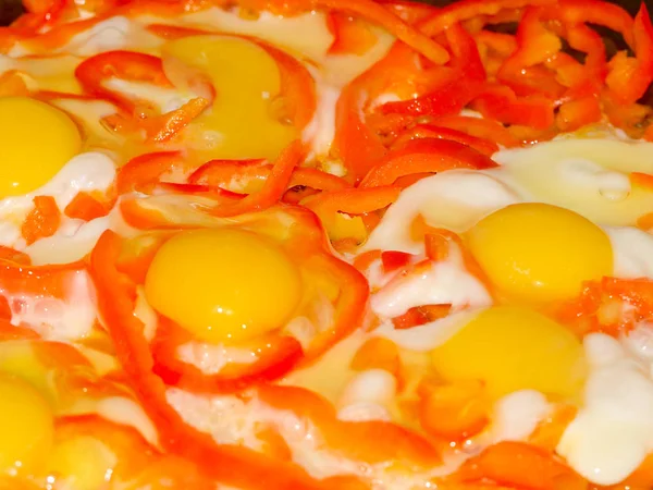 Cooking Fried Eggs Freshly Roasted Tomatoes Breakfast — Stock Photo, Image