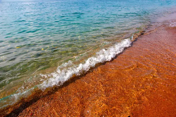 Heldere Zeewater Zandstrand — Stockfoto