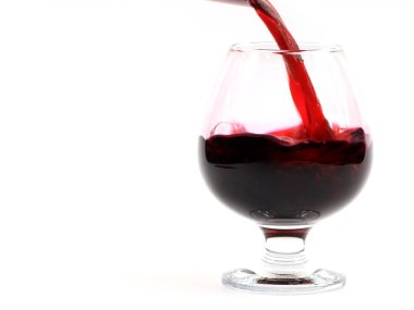 kırmızı şarap üzüm bir cam içine dökme güzel desenler oluşturmak