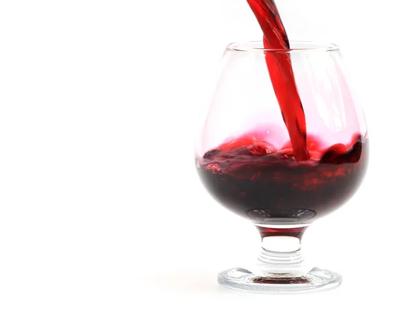 Uva Vino Rosso Creare Bellissimi Modelli Quando Versa Bicchiere — Foto Stock