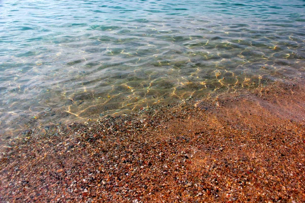 Schöner Sandstrand Mit Klarem Meerwasser — Stockfoto
