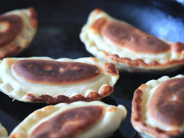 Cooking Fried Pies Hot Oil Pan — Stockfoto