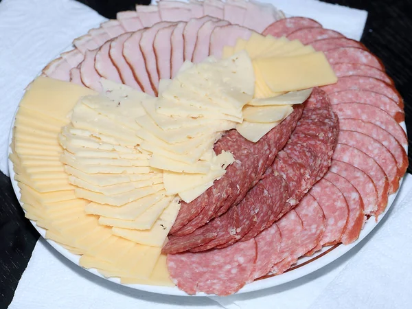 Cut Thin Slices Sausage Cheese — Zdjęcie stockowe