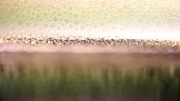 Bulles Air Dans Mousse Surface Liquide — Video