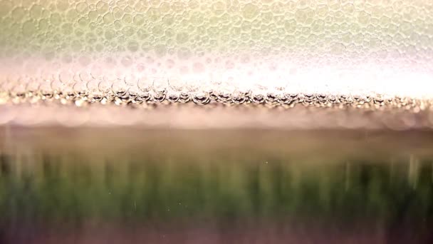 Bulles Air Dans Mousse Surface Liquide — Video